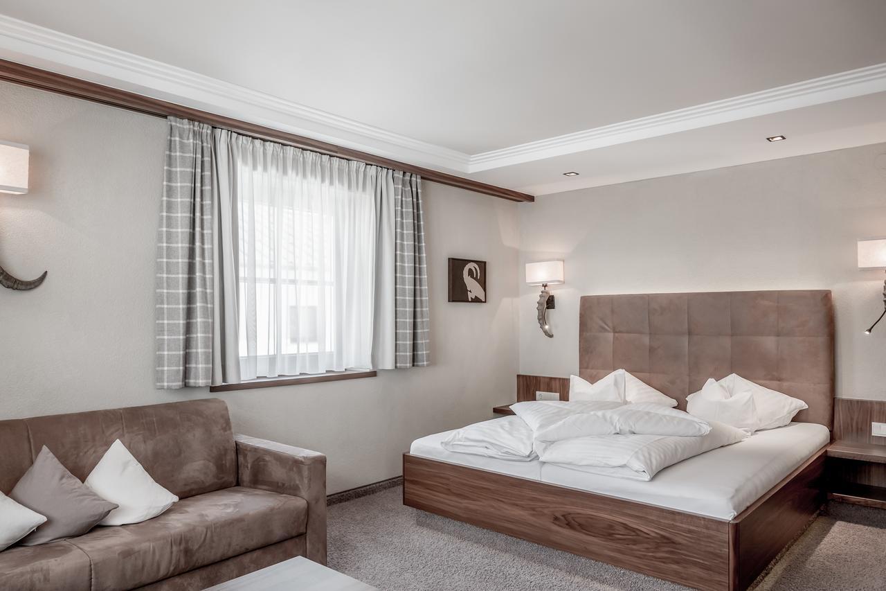 Hotel Garni Caroline Ischgl Exterior photo
